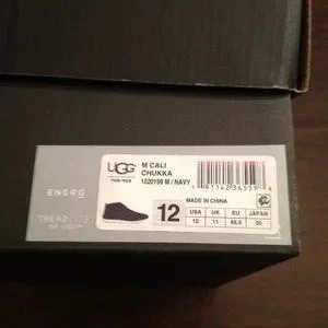 UGG | Shoes | Ugg Mens Cali Navy Suede Chukka Boots 2m New  display picture 2